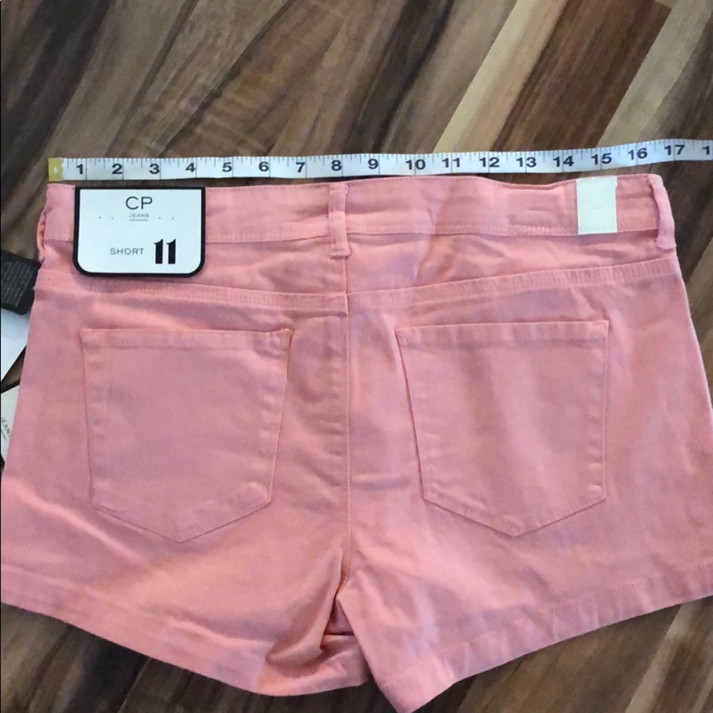 CP Celebrity Pink Shorts Size 9 11 13 - Picture 3 of 6